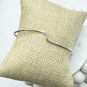 Vintage Sterling Silver Cuff Bracelet Minimalist Wave Design Thin Dainty